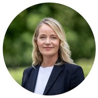 Porträtfoto von Thekla Walker - Umweltministerin des Landes Baden-Württemberg.